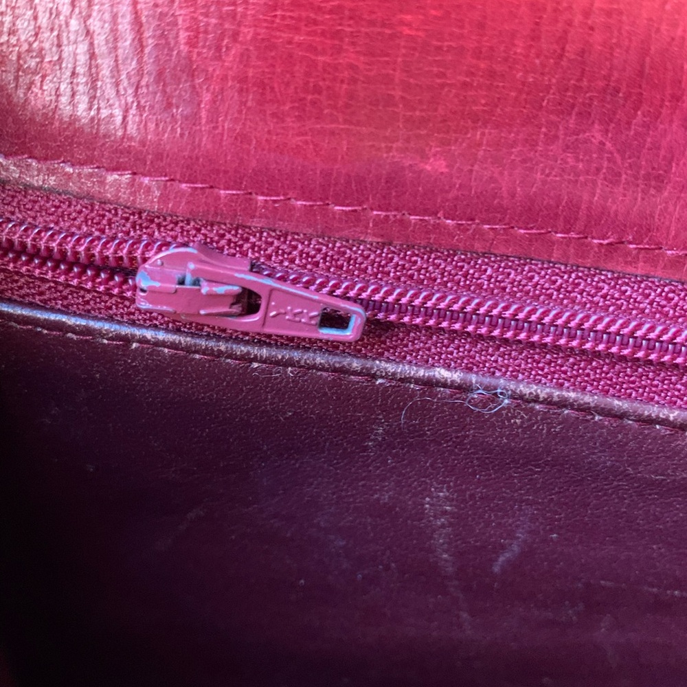 ⭐️ GUCCI 70s Red Bag - Picture 7 of 12